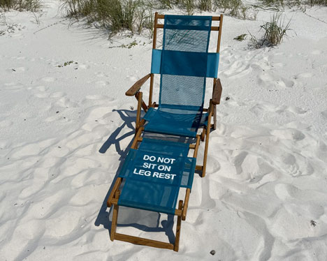 Gulf-Shores-Beach-Chair-Rentals-Ikes-Beach-Service